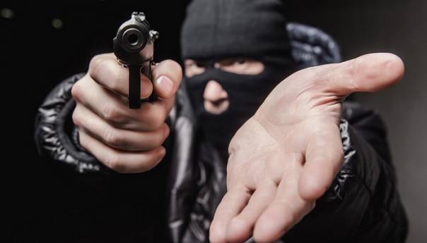 Sarajevo: Oružana pljačka u Titovoj ulici