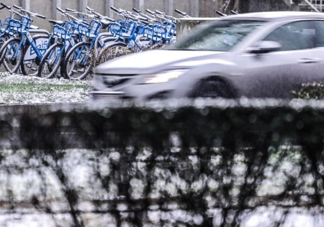 Sarajevo: Pješaka udario automobil u Hrasnom