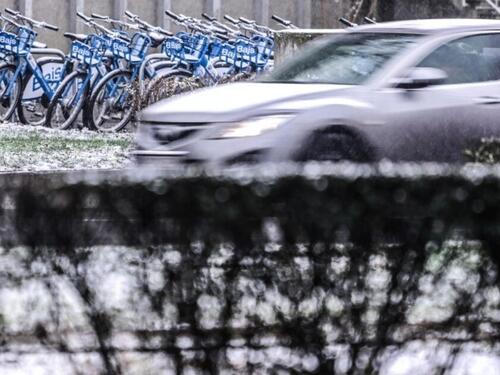 Sarajevo: Pješaka udario automobil u Hrasnom
