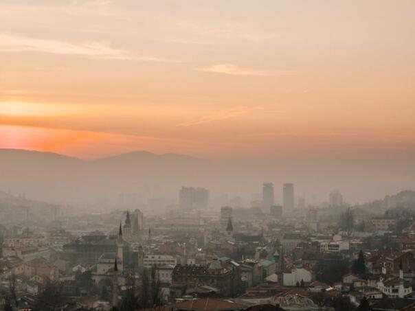 Sarajevo ponovo u vrhu gradova svijeta s najzagađenijim zrakom