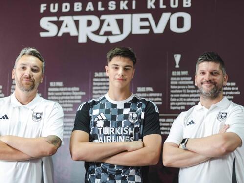 Sarajevo potpisalo ugovore sa četvoricom talenata iz Akademije