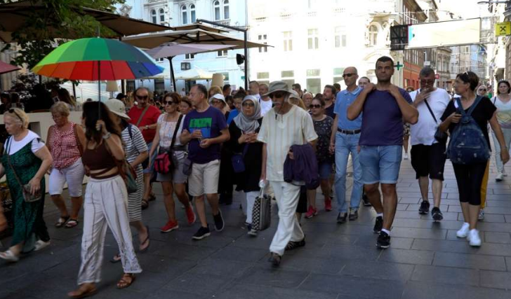 Sarajevo 'preplavili' turisti iz regije i svijeta