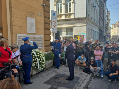 Sarajevo se sjeća žrtava masakra na Markalama