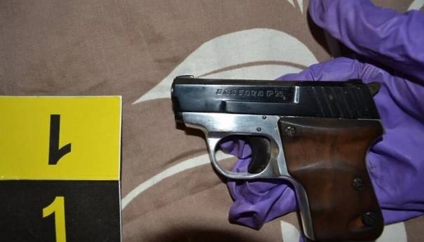 Sarajevo: Uhapšene četiri osobe zbog droge, krađe, lihvarstva