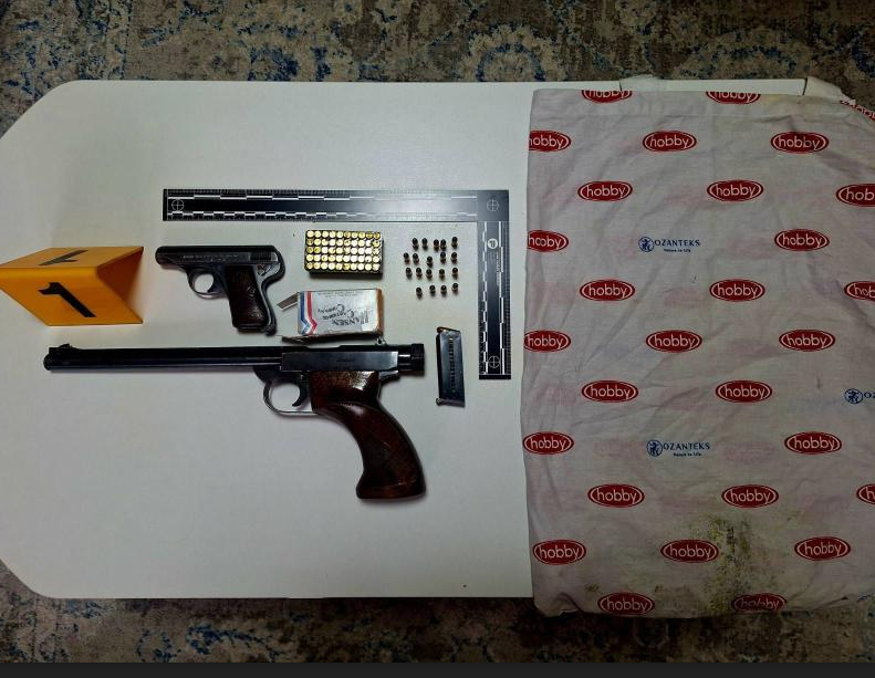 Sarajevo: Zaplijenjena droga i oružje, uhapšene dvije osobe