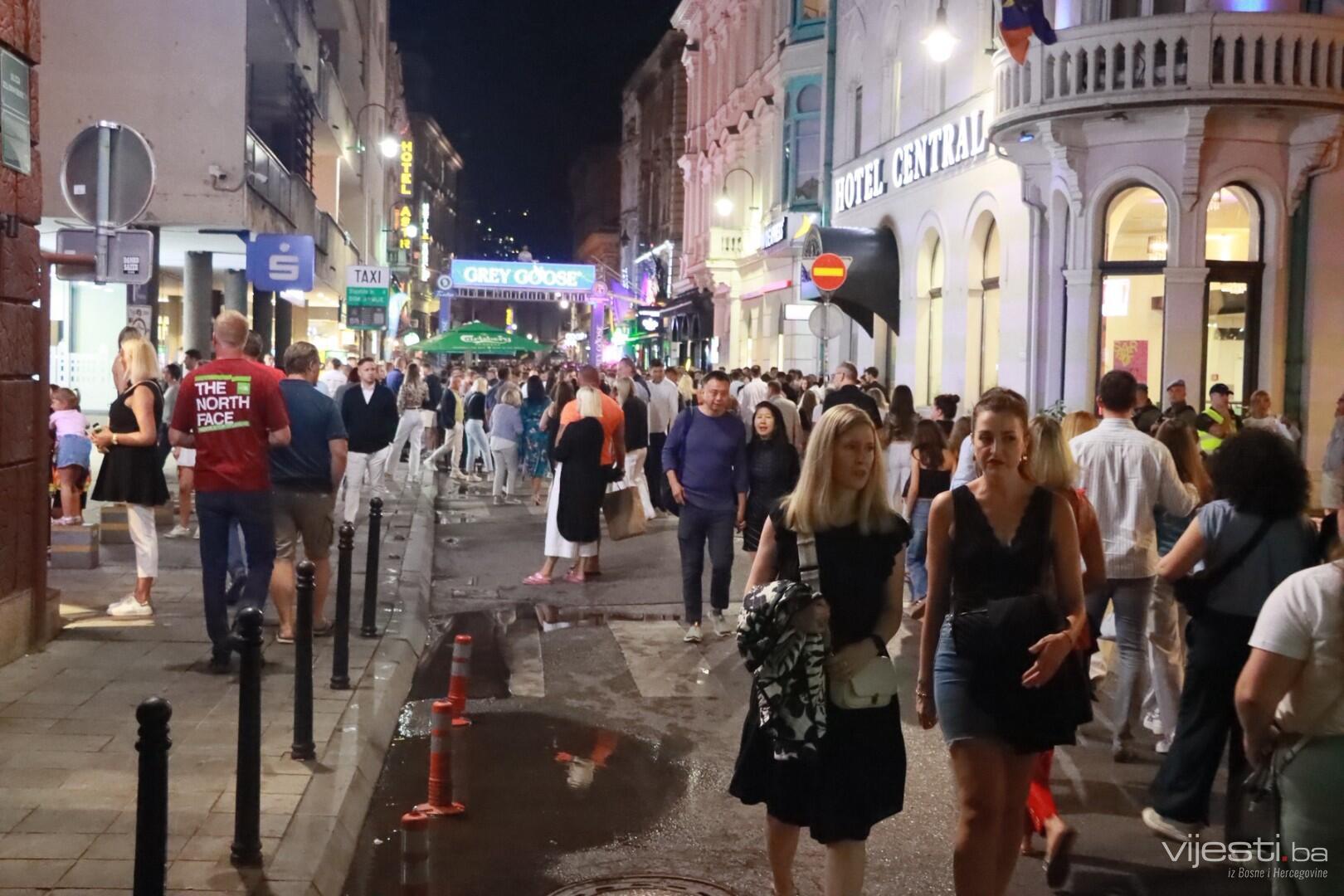 Sarajevo živi najbolje dane u godini: Počinje zabava druge noći SFF-a