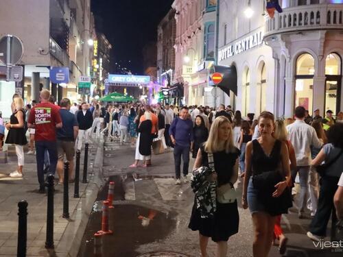 Sarajevo živi najbolje dane u godini: Počinje zabava druge noći SFF-a