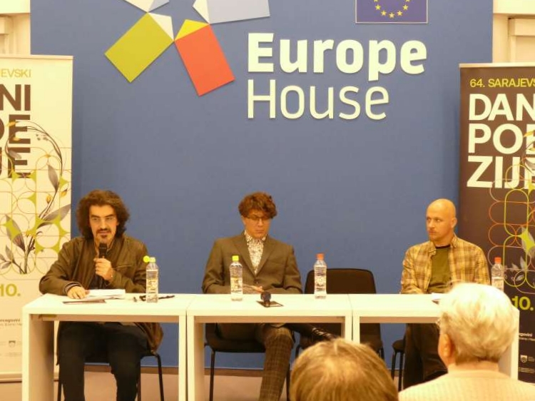 Sarajevske večeri poezije: Mladi pjesnici Vernes Subašić i Dejan Tešić