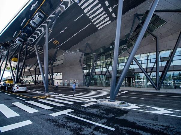 Sarajevski aerodrom uvodi novo pravilo za tzv. 'Kiss and Fly' zonu
