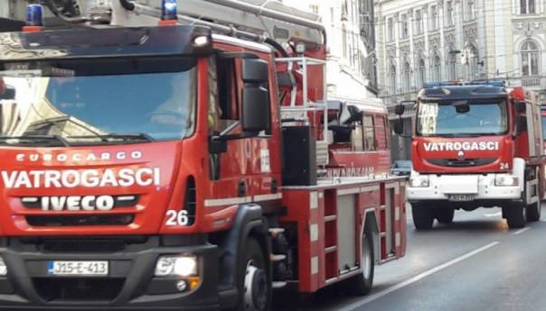 Sarajevski vatrogasci pomažu u gašenju požara na području općine Jablanica