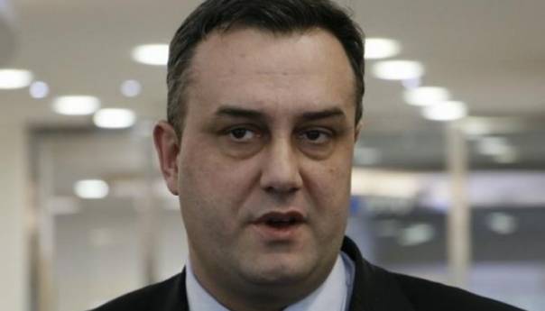 Sarajlić: Negiranjem genocida Vučić ponižava svoju državu i svoj narod