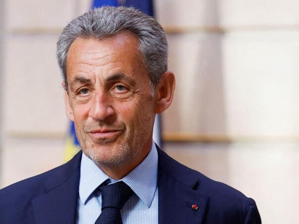 Sarkozy: Francuska je desničarska država i treba desničarskog premijera