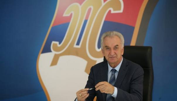 Šarović: Dodik se krije iza Republike Srpske i naroda