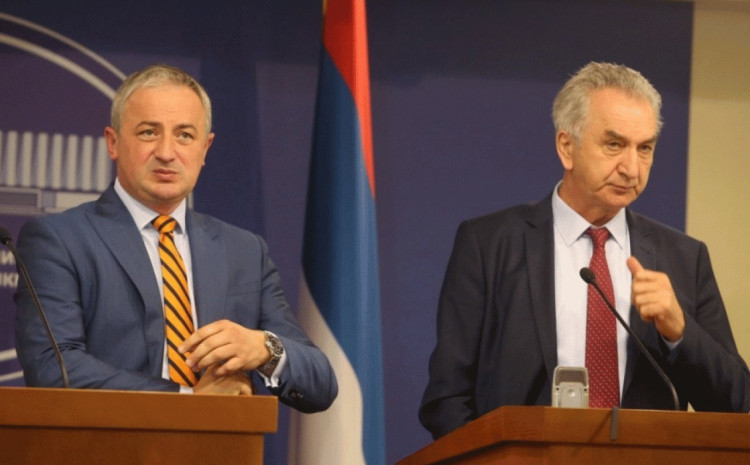 Šarović: Dodikova politika je od RS napravila 'crnu ovcu'
