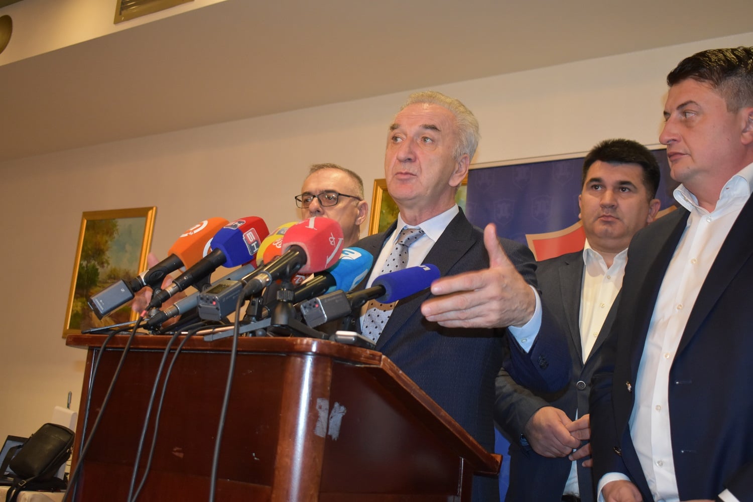Šarović: Očigledno je da Dodik odustaje