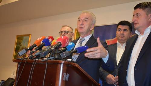 Šarović: Očigledno je da Dodik odustaje