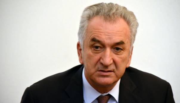 Šarović odgovorio Dodiku: Ne krijte se iza opozicije