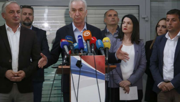 Šarović: Opozicija očekuje ponavljanje izbora na većem broju biračkih mjesta