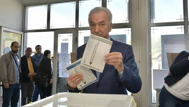 Šarović: Ovo je trenutak za buđenje svih, izađite i glasajte