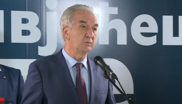 Šarović priznao poraz: Razlika je ozbiljna i vrlo teško dostižna