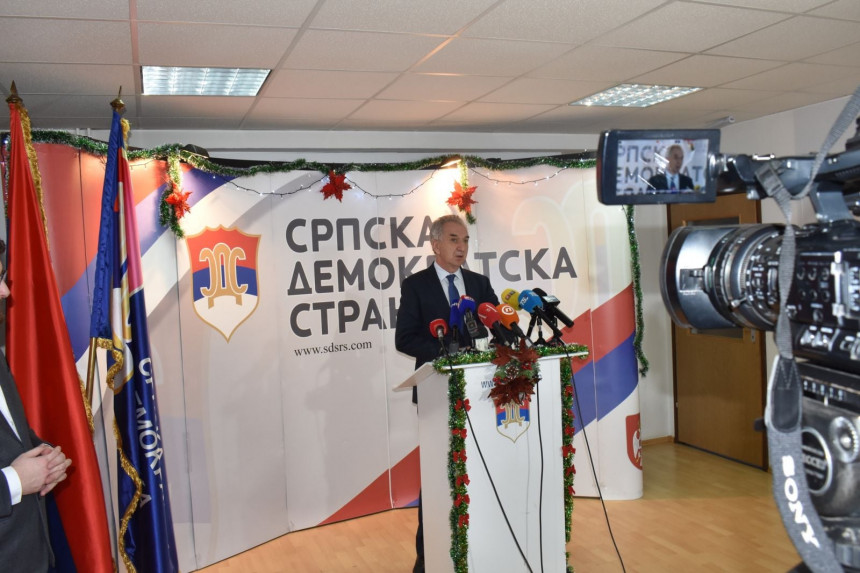 Šarović: RS-u prijeti potpuni ekonomski slom