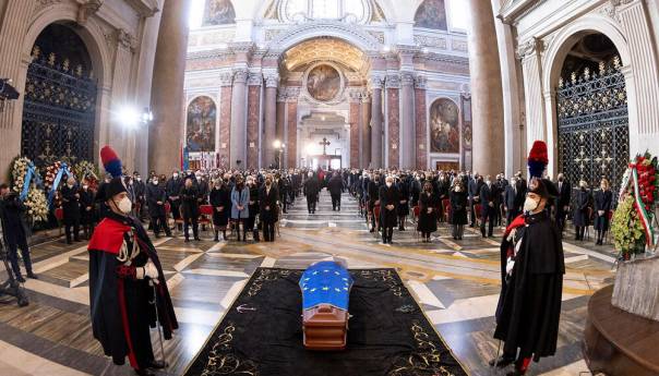 Sasoli sahranjen u Rimu uz najviše počasti