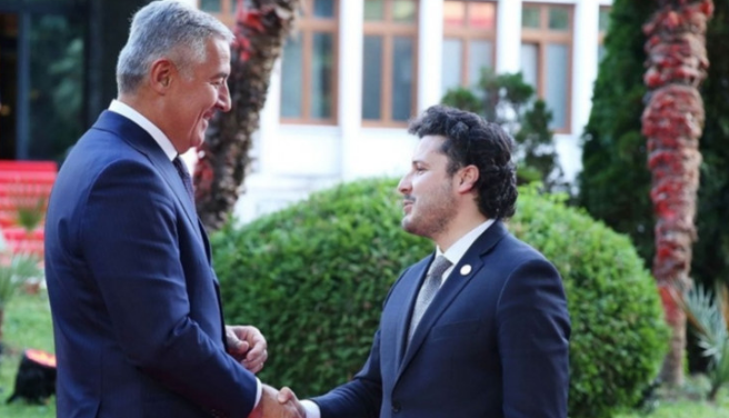 Sastali se Đukanović i Abazović, razgovarali o temeljnom ugovoru sa SPC
