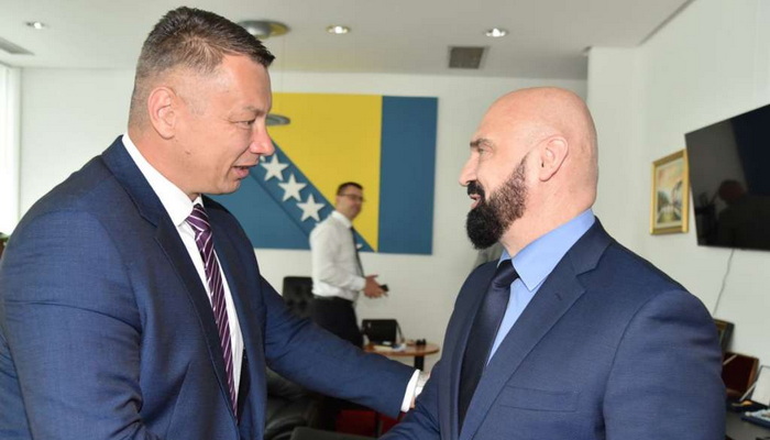 Sastali se Nešić i Isak: Strožije kažnjavati nesavjesne vozače