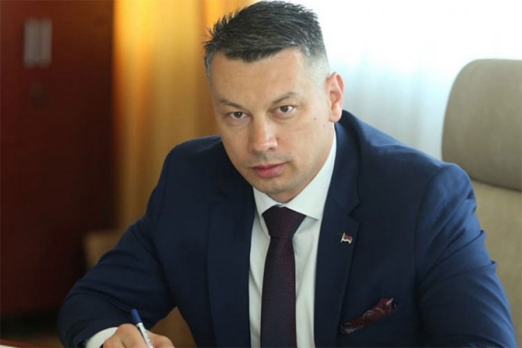 Sastanak delegacija DNS-a i SNSD-a u četvrtak