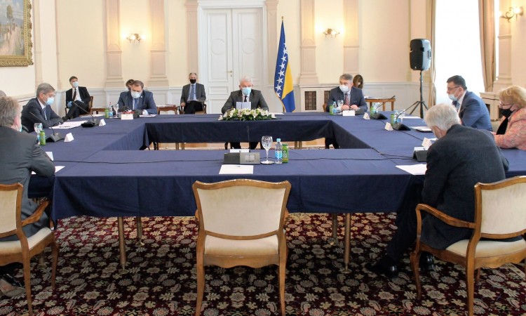 Sastanak u Predsjedništvu: Cilj je kandidatski status do kraja godine