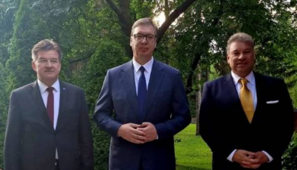 Sastanak Vučića sa Escobarom i Lajčakom