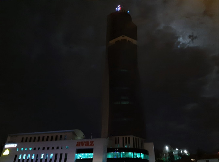 Sat za planetu Zemlju: Ugašena svjetla na 'Avaz Twist Toweru'