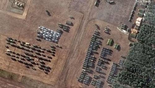 Satelitske fotografije pokazuju novo raspoređivanje vojnih vozila u Bjelorusiji
