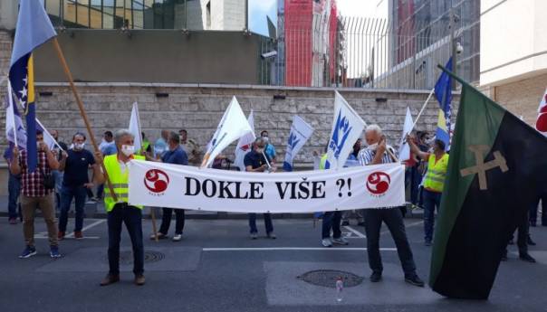 Šatorović: Ne može porez biti isti za bogate i siromašne