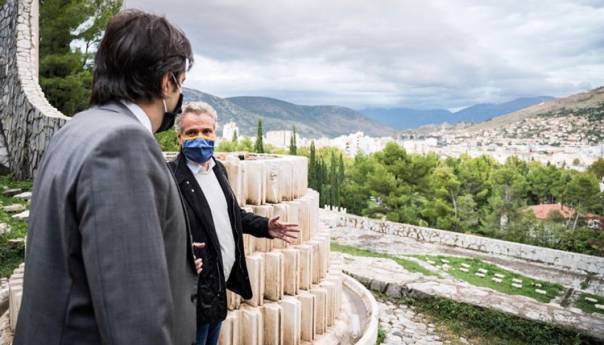 Sattler i Nelson pozvali građane da glasaju