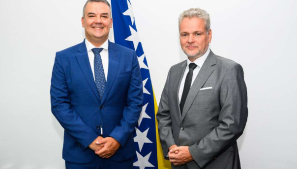 Sattler pozvao na usvajanje zakona iz nadležnosti Ministarstva pravde BiH