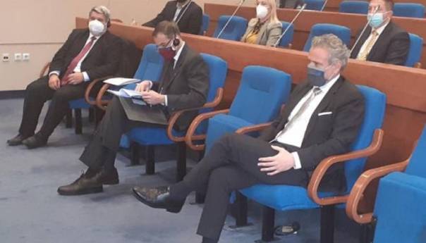 Težiti smanjivanju međunarodnog prisustva u BiH