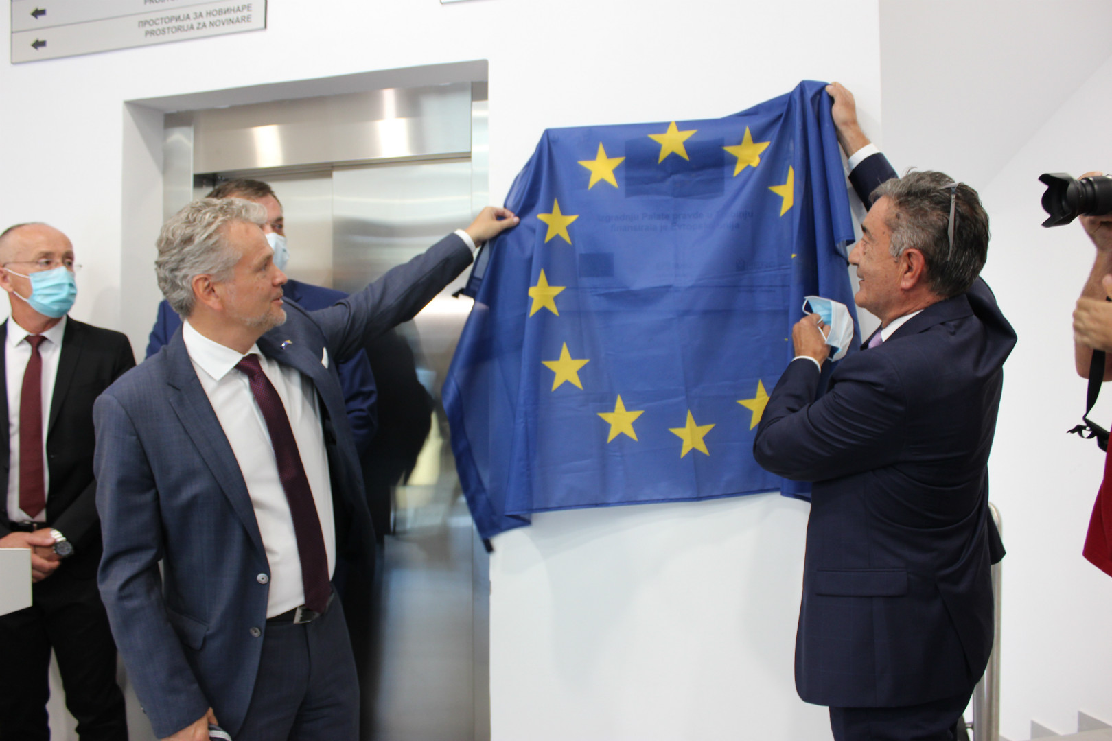 Sattler u Trebinju otvorio novu zgradu pravosudnih institucija, nastavlja gradsku turu i posjete