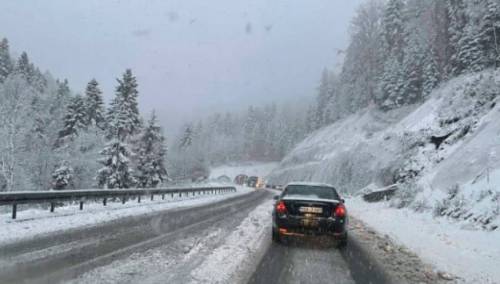 Savjet vozačima da vožnju prilagode trenutnim uslovima na putu