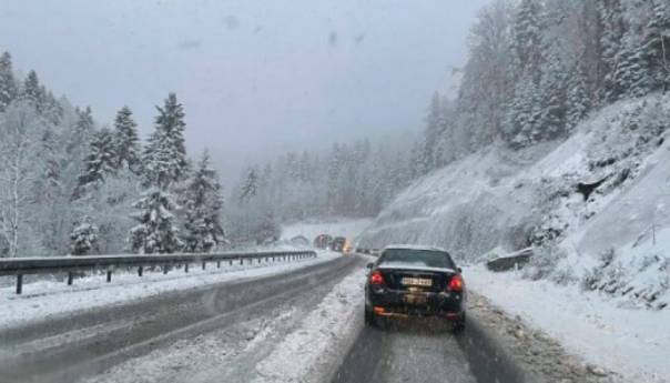 Savjet vozačima da vožnju prilagode trenutnim uslovima na putu