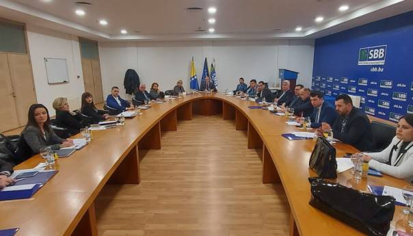 SBB: Turković da proglasi nepoželjnim ruske diplomate u BiH