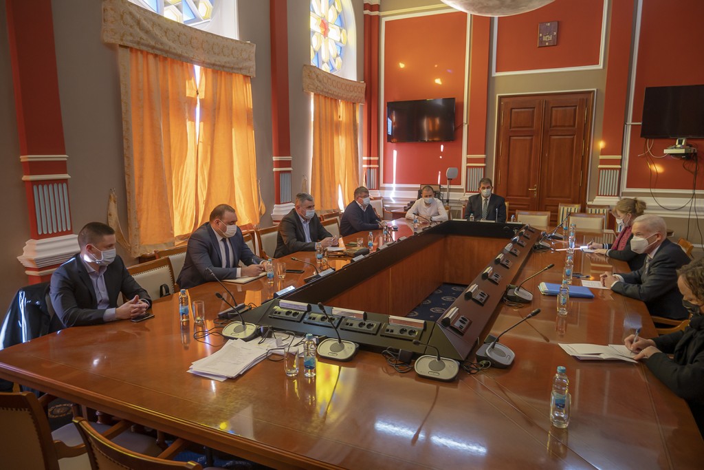 Scanlan: Odgovornost i hitnost ključni za osiguranje prosperiteta u Brčkom