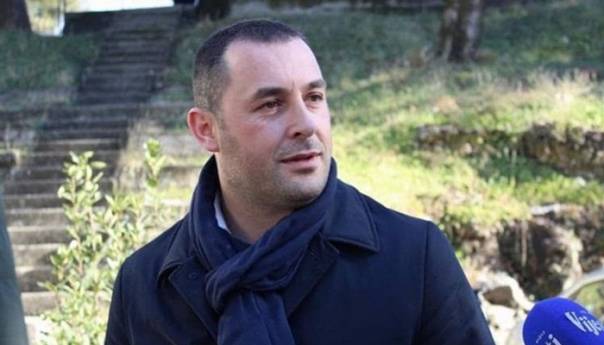 Šćekić: Neću potpisati prijedlog da Mladić dobije ulicu u Beranama