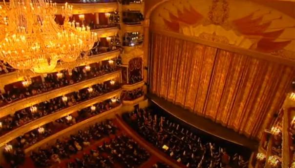 Scenografija u Boljšoj teatru pala na glumca i usmrtila ga