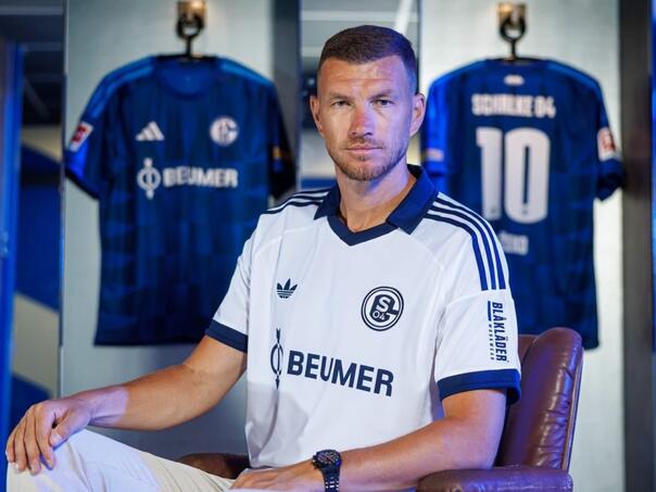 Schalke za samo dva i po sata prodao 40 hiljada novih dresova