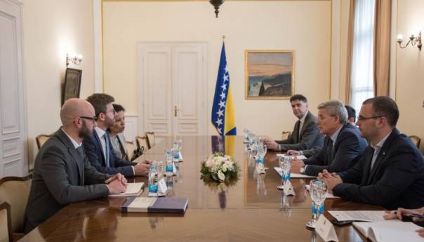 Schüepp: Za brži pronalazak nestalih potrebna je institucionalna pomoć BiH