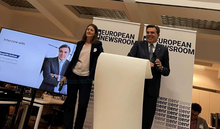 Schinas upozorio na postojanje špijunskih softvera koji su agresivni i nekontrolirani