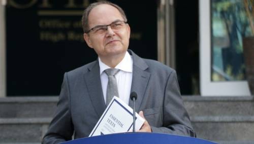 Schmidt: BiH se mora vratiti na političku agendu međunarodne zajednice i EU