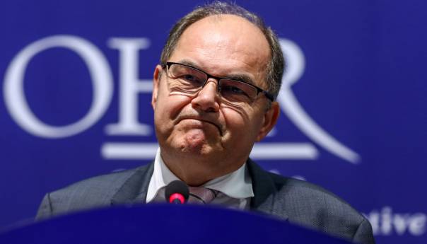 Schmidt će sutra biti saslušan i u Londonu, ovo obraćanje je otvoreno za javnost