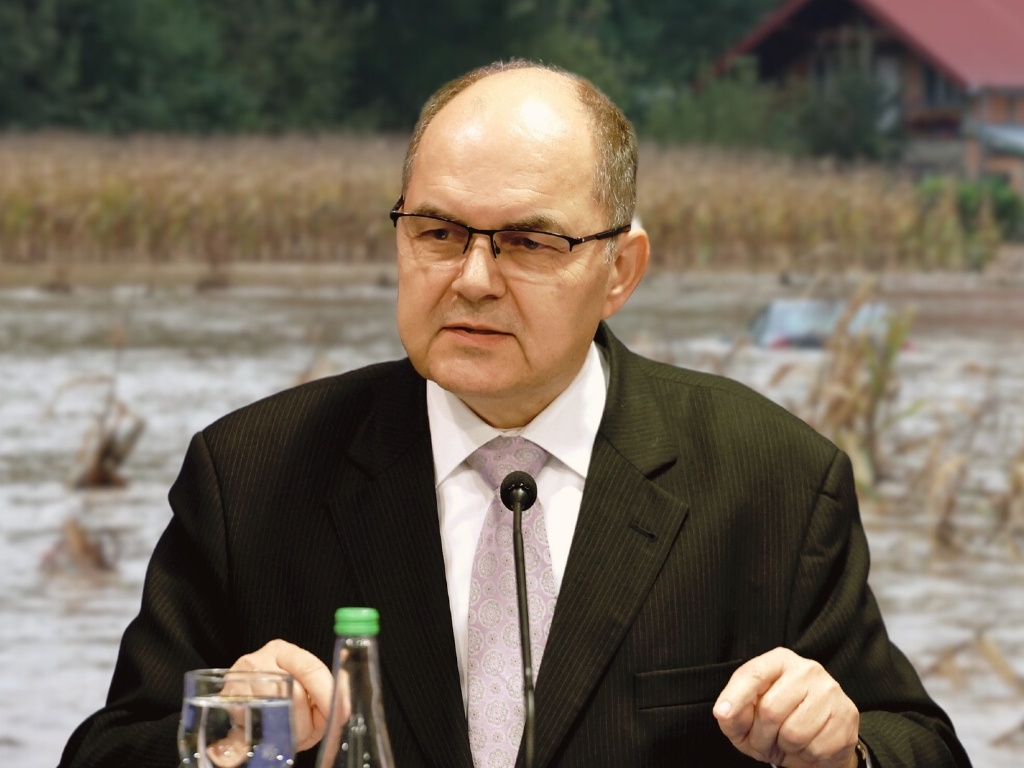 Schmidt: Čovjek je ranjiv kada se suoči sa strašnom silom prirode